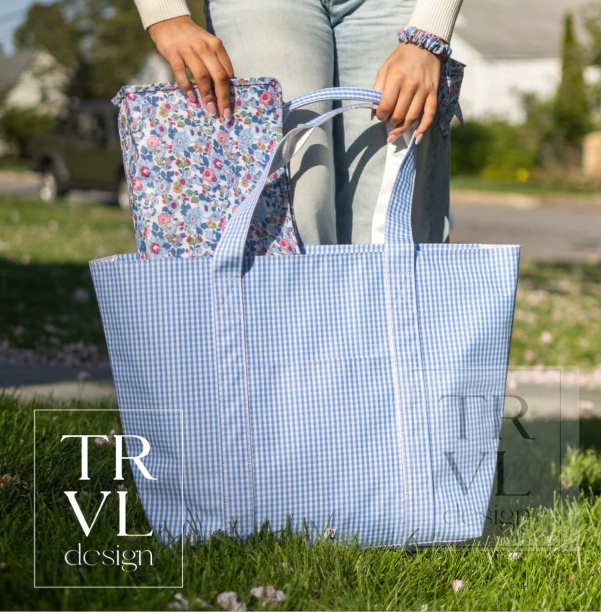 TRVL Jumbo Tote-Gingham Sky