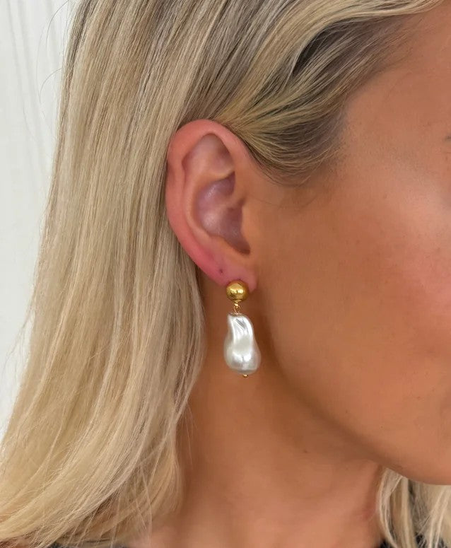 Pearl Drop Earrings