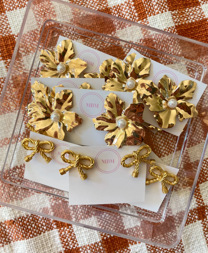 Katherine Gold Bow Stud