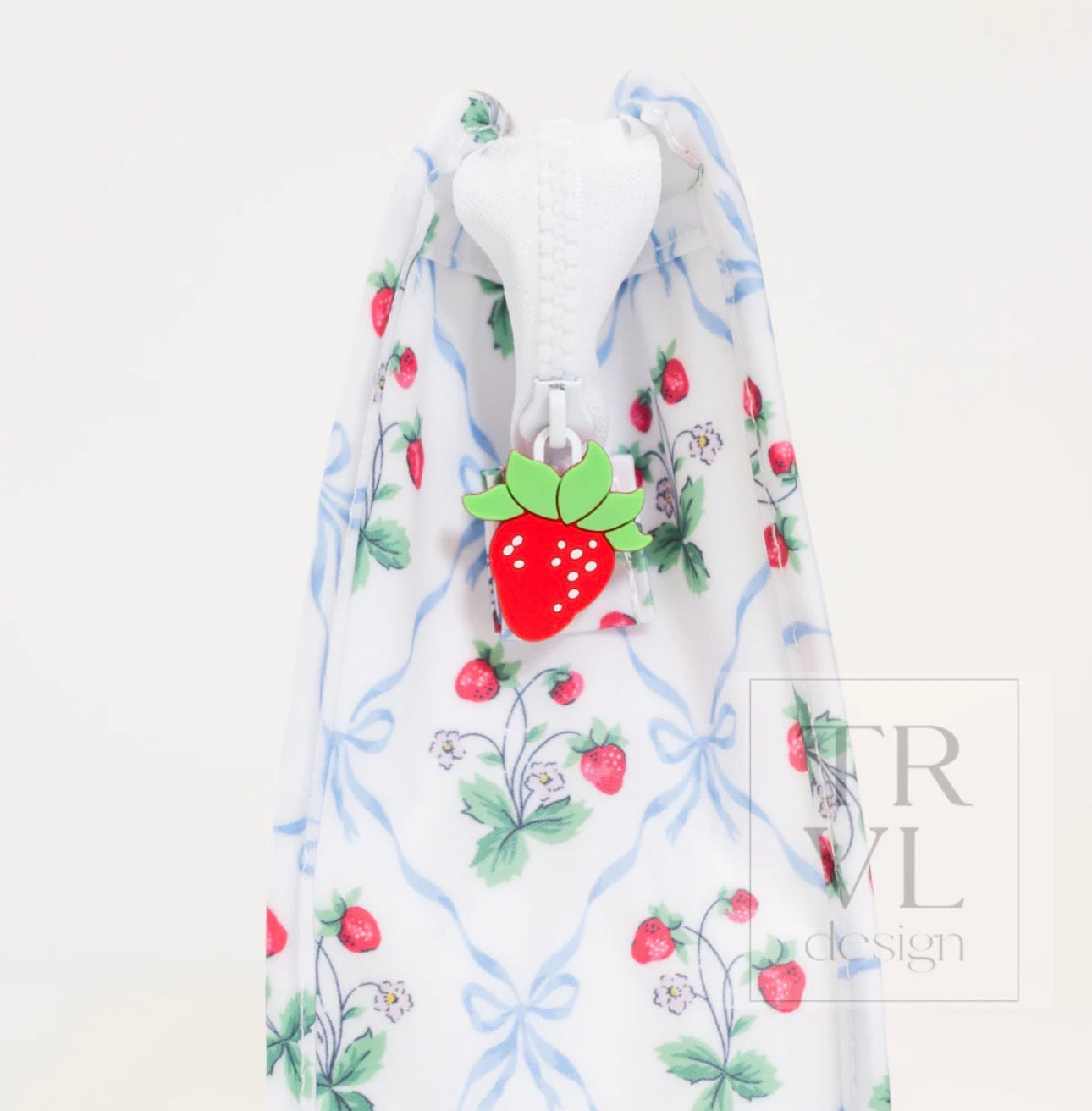 TRVL Medium Roadie-Berry Nice